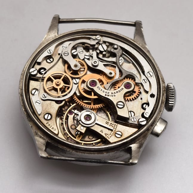 Lemania 2310 vs Valjoux 72: Two Chronograph Movements That Define Vintage
